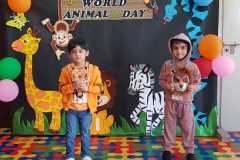 Kg2D-world-Animal-Day-1