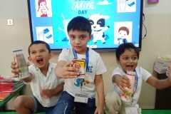 KG1B-milk-day-2023-24-6